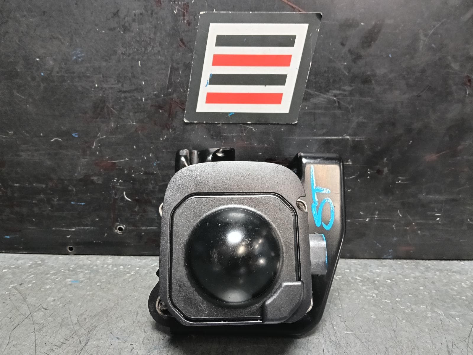 Used auto part listing image: 2016 VOLKSWAGEN TOUAREG REVERSE CAMERA BLIND SPOT MONITOR SENSOR (LH REAR BEHIND BUMPER), 7P, 12/10-04/18 0000396696