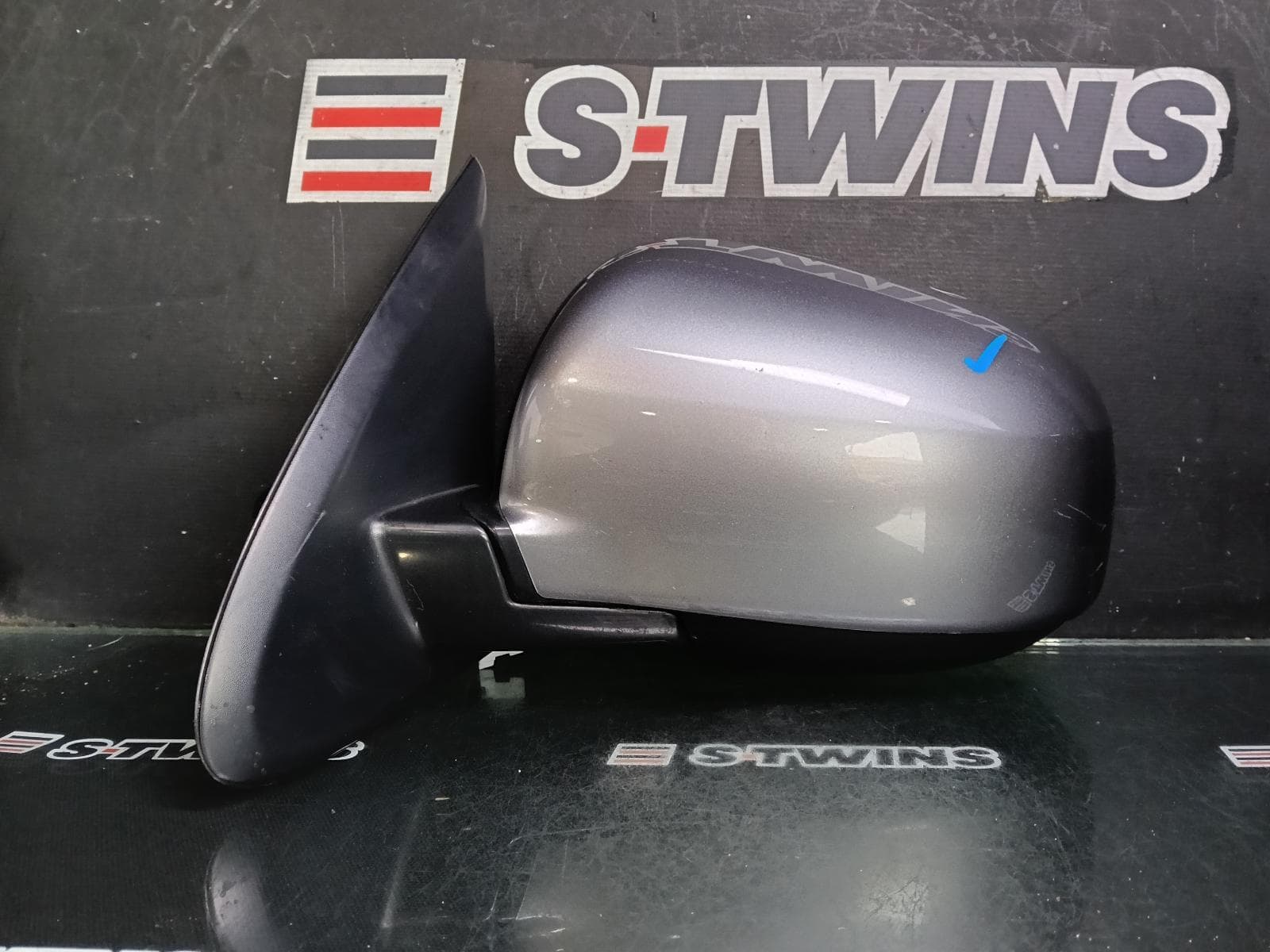 Used auto part listing image: 2019 MITSUBISHI OUTLANDER LEFT DOOR MIRROR ZK-ZL, NON FLASHER, MANUAL FOLD, NON CAMERA TYPE, 07/15-07/21 0000382541