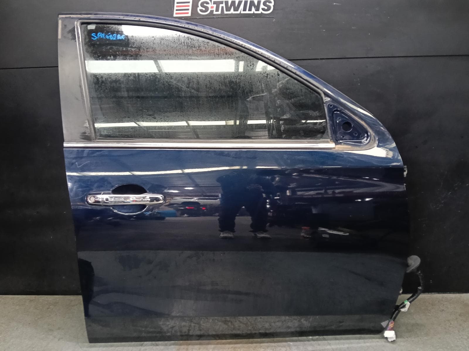 Used auto part listing image: 2021 MITSUBISHI PAJERO RIGHT FRONT DOOR PAJERO SPORT, QE-QG, 10/15- 0000403118