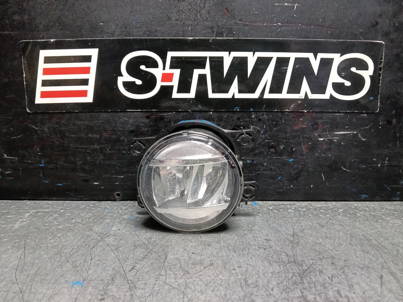 Used auto part listing image: 2020 SUBARU WRX RIGHT INDICATOR FOG SIDE BUMPER FOGLAMP, V1, LED TYPE, 06/17-10/21 0000398339