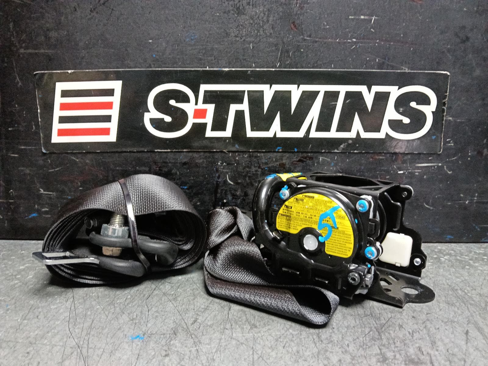 Used auto part listing image: 2020 SUBARU WRX SEAT BELT STALK LH FRONT, SEAT BELT ONLY, V1, 03/14-10/21 0000398348