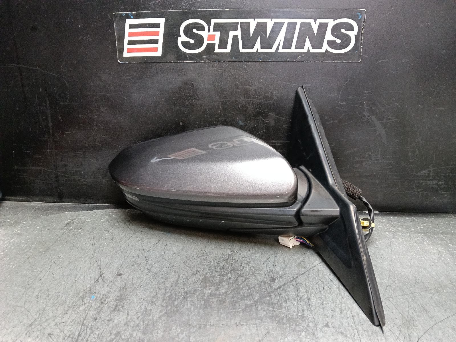 Used auto part listing image: 2018 HONDA CIVIC RIGHT DOOR MIRROR 10TH GEN, VTi-S, MANUAL FOLDING, W/ INDICATOR, 05/16-08/21 0000405258
