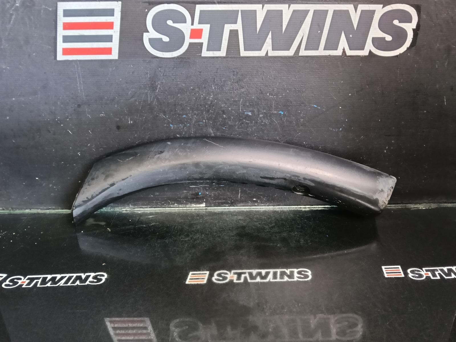 Used auto part listing image: 2016 MITSUBISHI OUTLANDER WHEEL ARCH FLARE LH REAR (IN BODY), ZJ-ZL, 10/12-07/21 0000383571