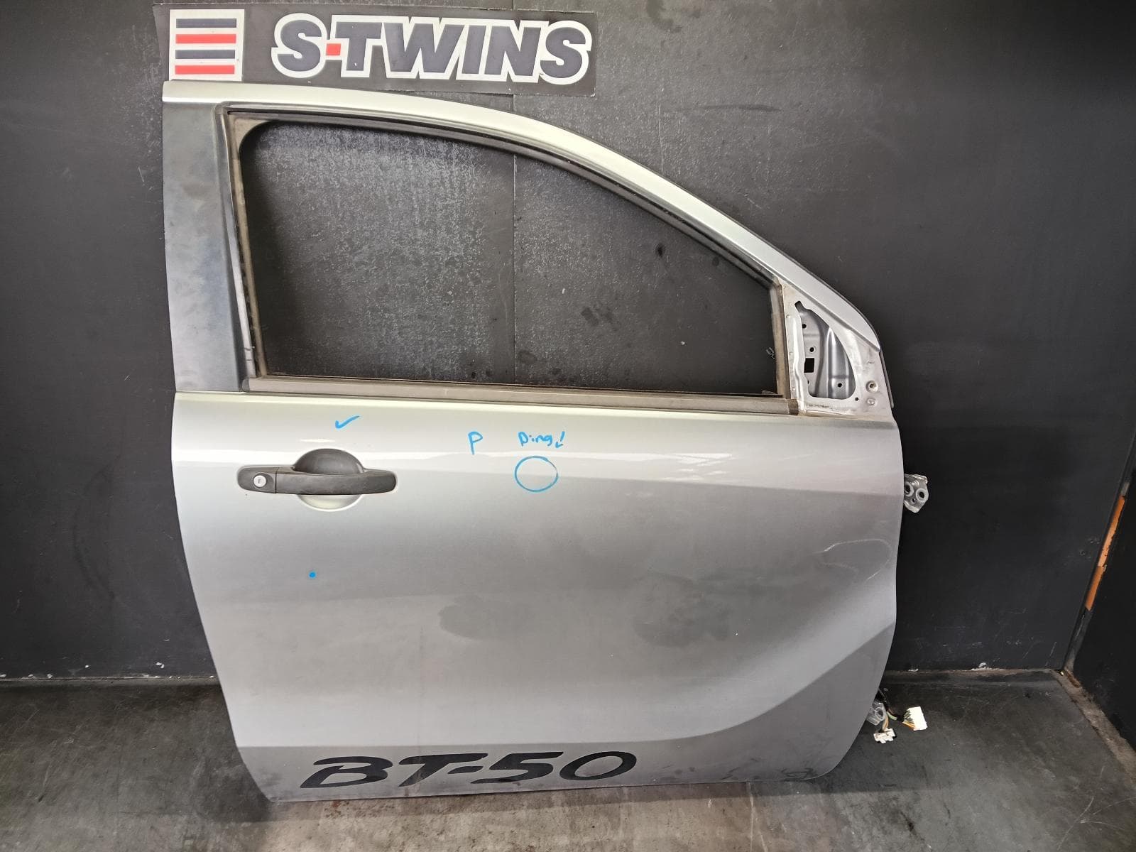 Used auto part listing image: 2017 MAZDA BT50 RIGHT FRONT DOOR UP-UR, SINGLE/EXTRA CAB, 10/11-06/20 0000382956