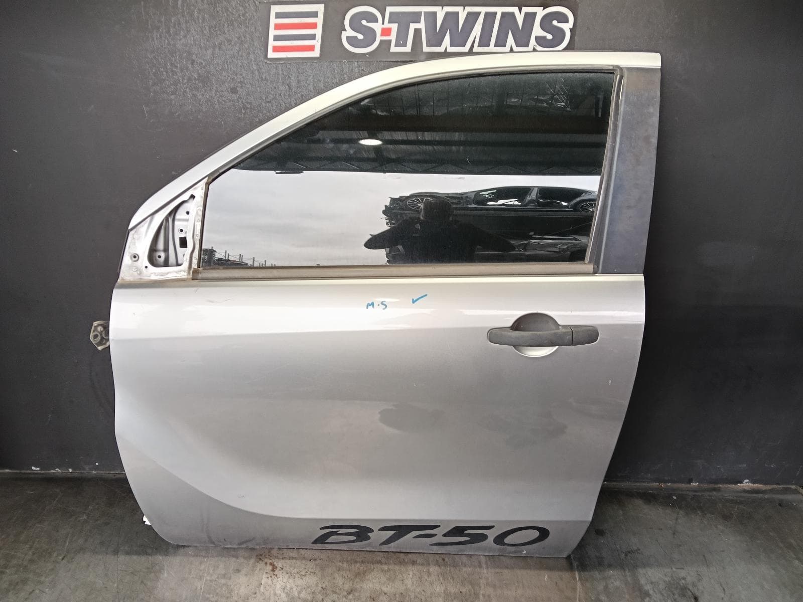 Used auto part listing image: 2017 MAZDA BT50 LEFT FRONT DOOR UP-UR, SINGLE/EXTRA CAB, 10/11-06/20 0000382955