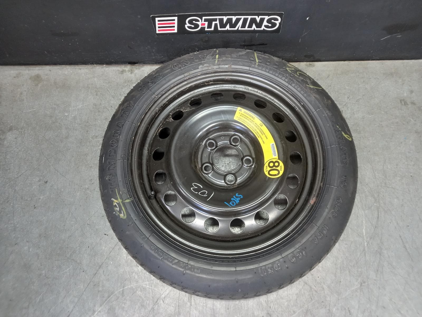 Used auto part listing image: 2015 CHRYSLER 300C WHEEL STANDARD STEEL SPACE SAVER SPARE STEEL, LX2, 12/11-12/21 0000392467
