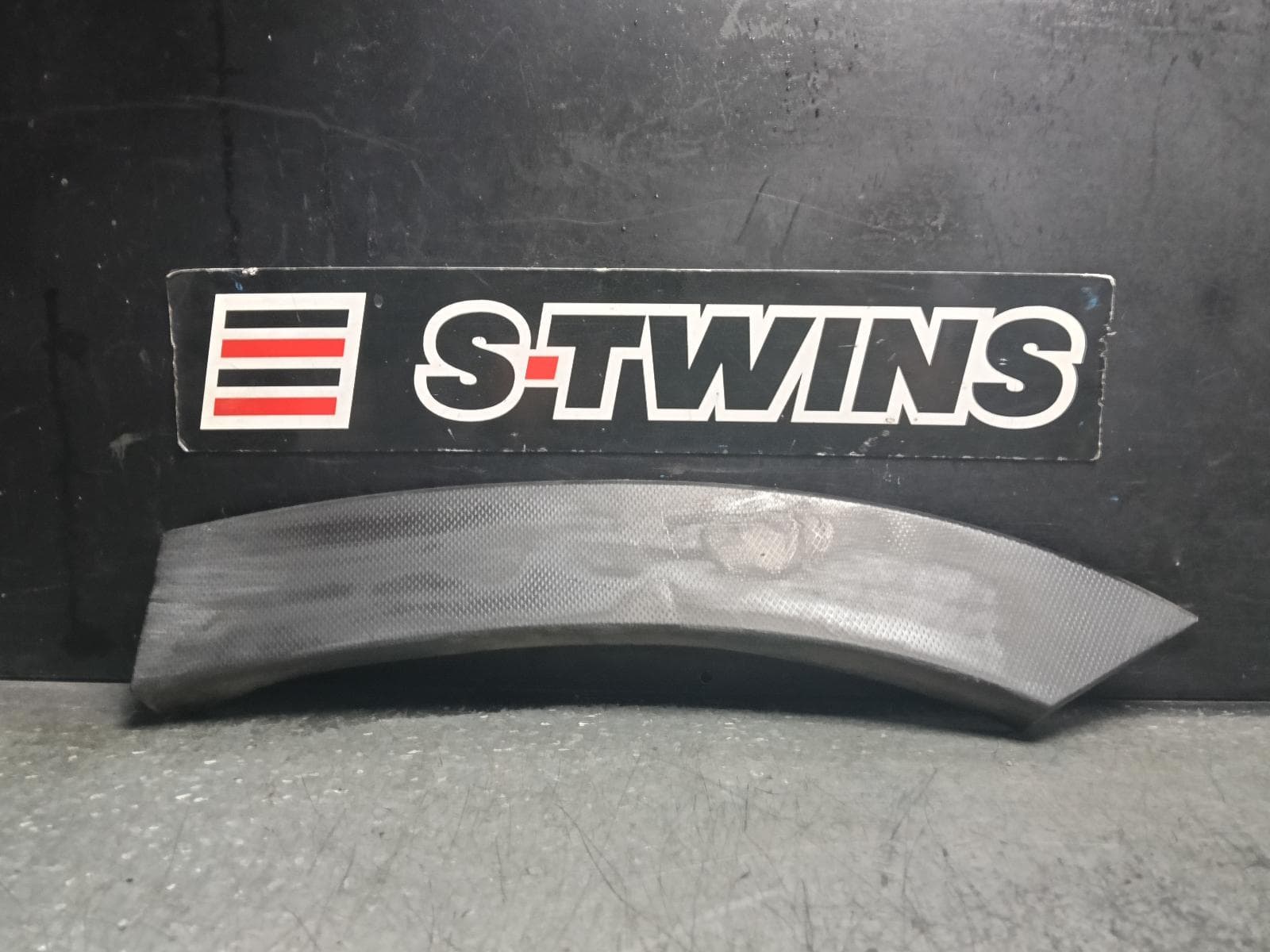 Used auto part listing image: 2021 SUBARU FORESTER WHEEL ARCH FLARE LH REAR ON QTR PANEL, SK, 08/18-11/24 0000413079