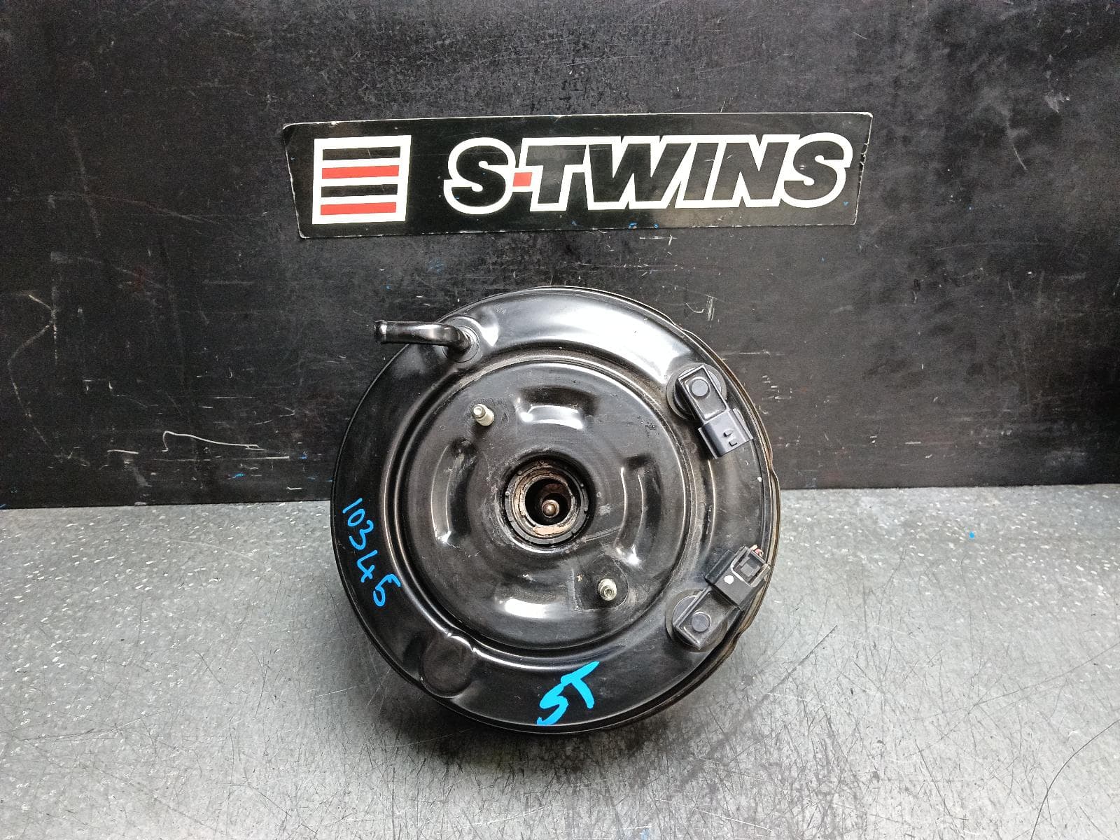 Used auto part listing image: 2014 SUBARU XV BRAKE BOOSTER PETROL, 2.0, FB20, AUTO/MANUAL T/M, G4X, P/N 26402FJ120, 11/14-04/17 0000398837