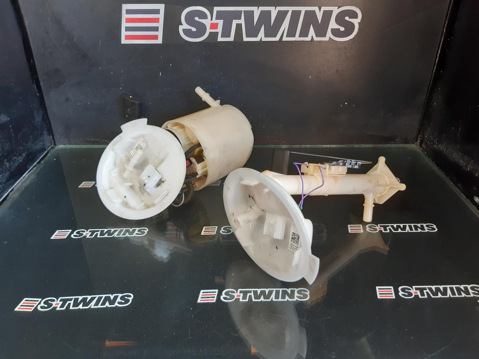 Used auto part listing image: 2019 FORD MUSTANG FUEL PUMP PETROL, 5.0, FM, 08/15- 0000263047