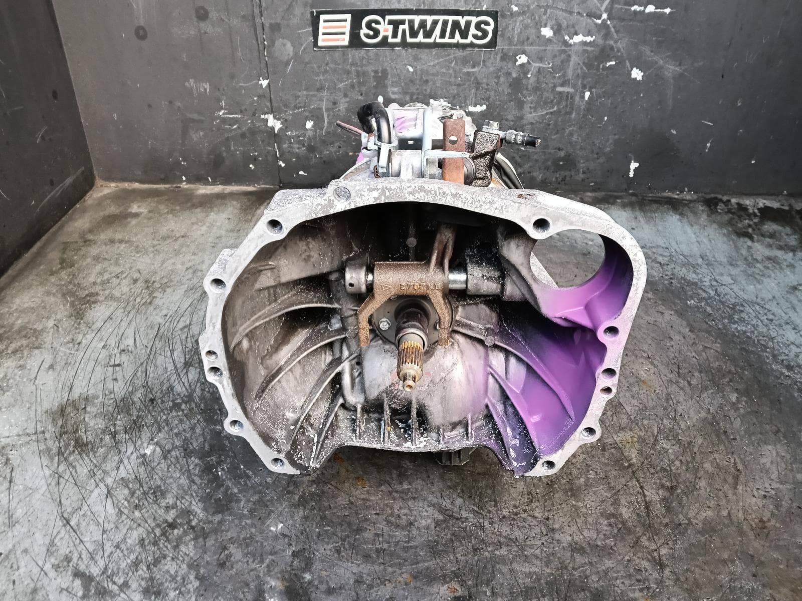 Used auto part listing image: 2012 SUBARU IMPREZA TRANS GEARBOX MANUAL, AWD, PETROL, 2.5, EJ25, TURBO, STi, TY856UG1KA TAG (3.9 RATIO), G3, 04/07-12/13 0000383248