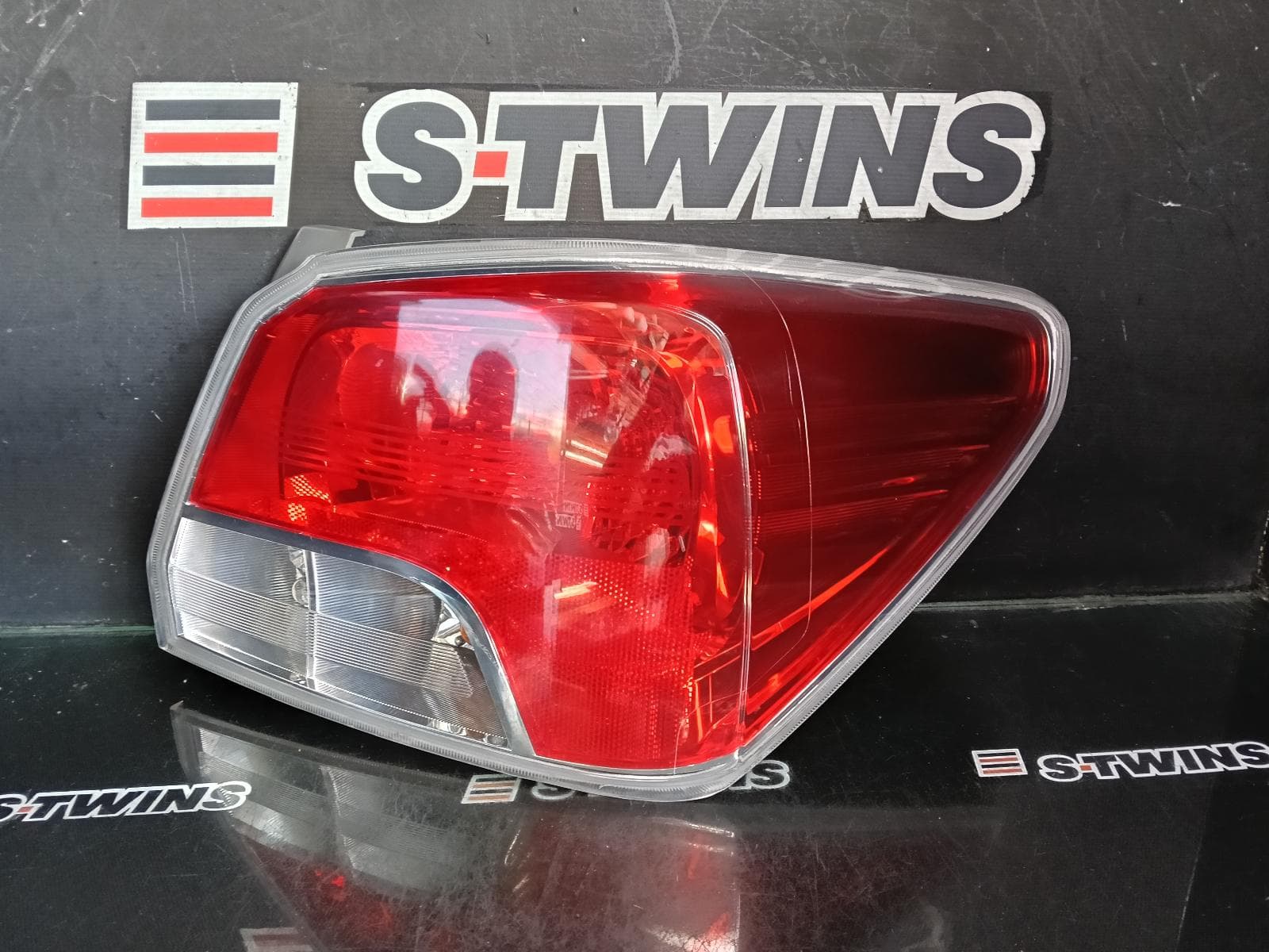 Used auto part listing image: 2014 SUBARU IMPREZA RIGHT TAILLIGHT G4, SEDAN, IN BODY, 12/11-08/17 0000384045