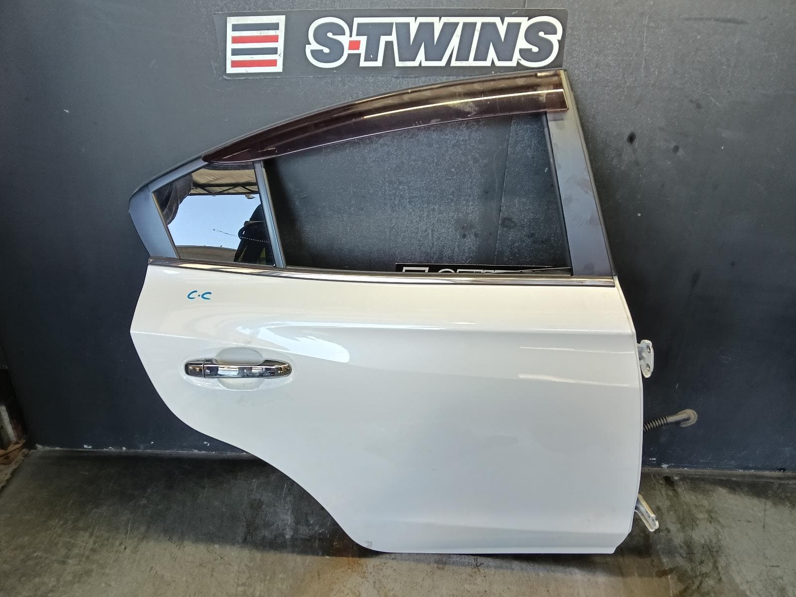 Used auto part listing image: 2020 SUBARU IMPREZA RIGHT REAR DOOR SLIDING G5, SEDAN, 09/16-09/23 0000383948