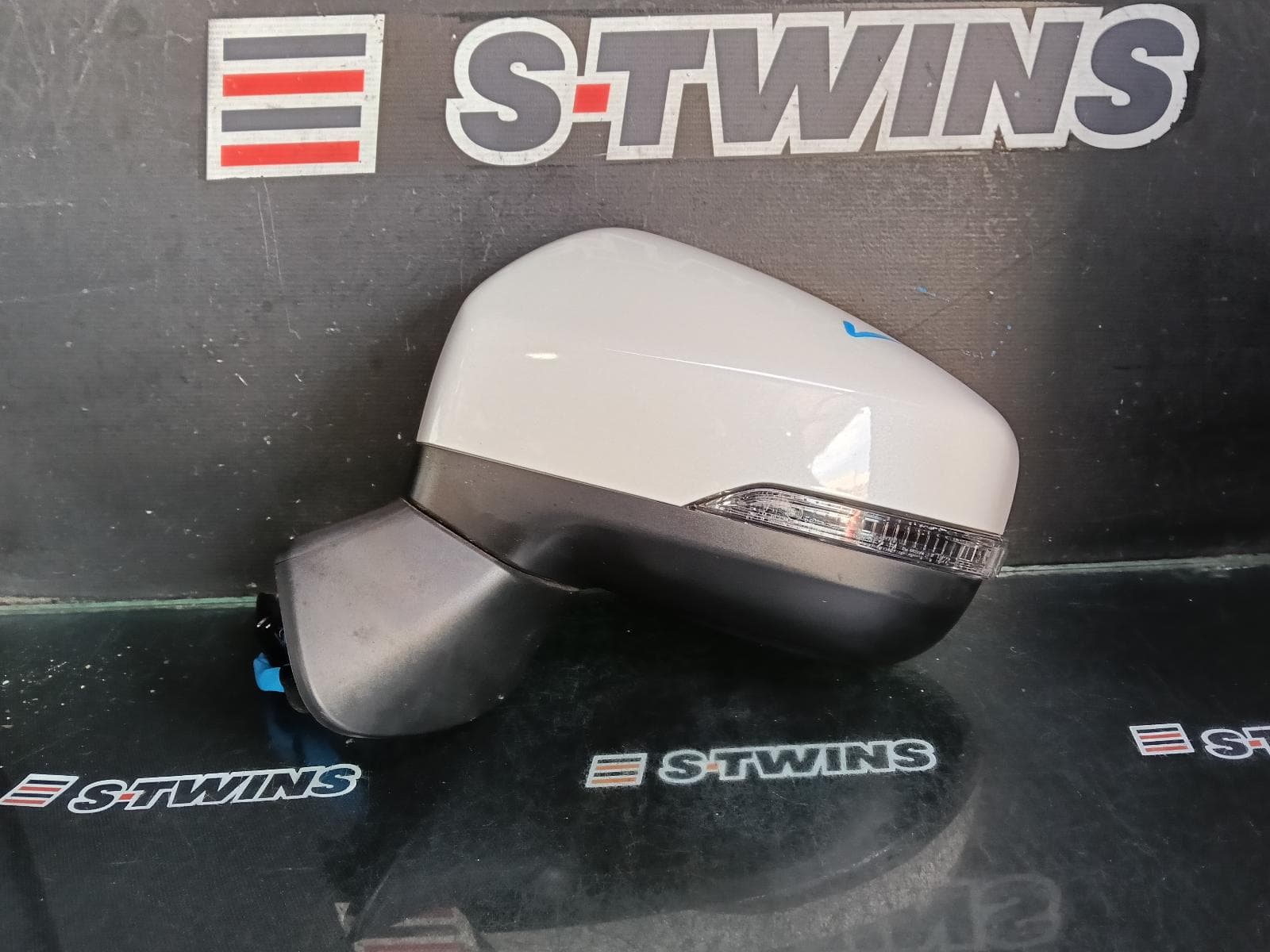 Used auto part listing image: 2020 SUBARU IMPREZA LEFT DOOR MIRROR G5, POWER FOLDING, NON MEMORY, NON AUTO DIP, NON BLIND SPOT, NON HEATED, 03/20-09/23 0000384132