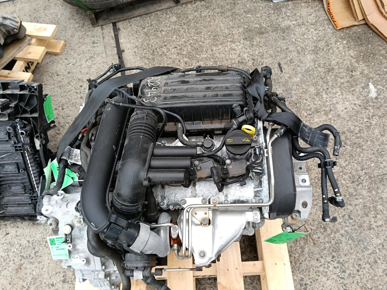 Used auto part listing image: 2021 SKODA KAROQ ENGINE PETROL, 1.4, TURBO, DJKA CODE, NU, 03/20- 0000384741