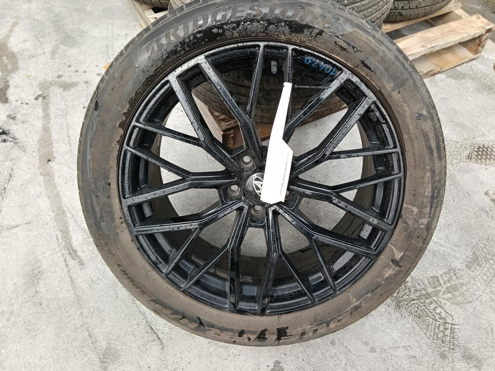 Used auto part listing image: 2021 HYUNDAI PALISADE WHEEL MAG LX2, FACTORY, 20X7.5IN, MULTI SPOKE, 07/20-02/22 0000384841