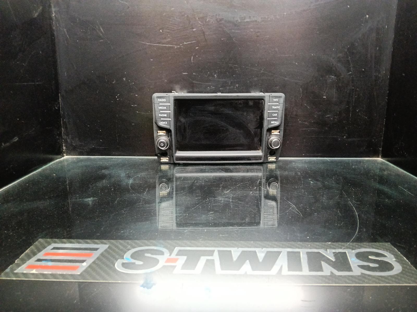 Used auto part listing image: 2016 VOLKSWAGEN PASSAT DISPLAY UNIT, 9.2IN TOUCHSCREEN, DISCOVER PRO AUDIO, W/ SAT NAV TYPE, B8/MK7, 06/15-05/23 0000384408