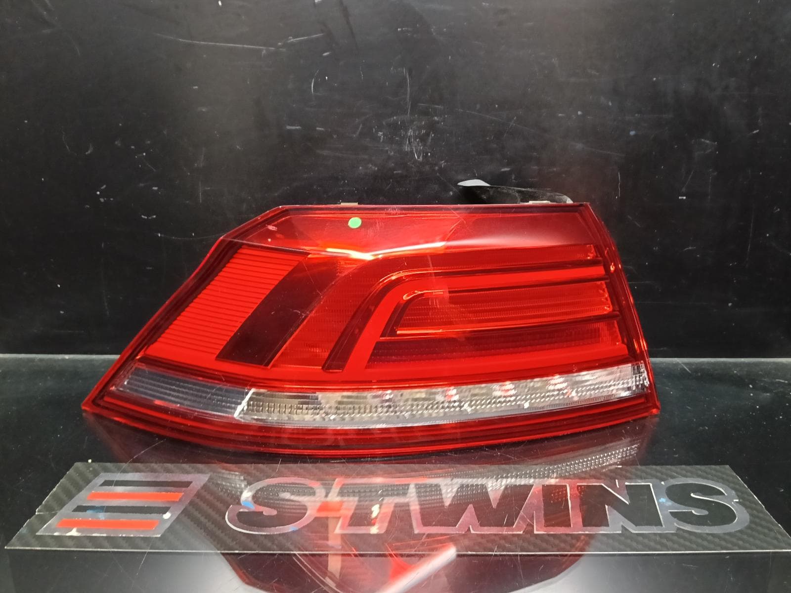 Used auto part listing image: 2016 VOLKSWAGEN PASSAT LEFT TAILLIGHT B8/MK7, SEDAN, IN BODY, STANDARD TYPE, 06/15-10/19 0000384405