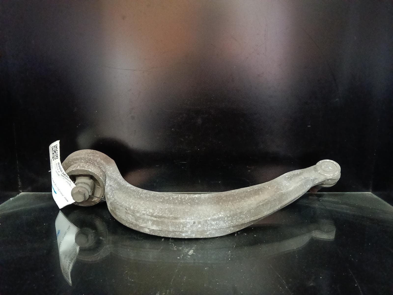 Used auto part listing image: 2016 PORSCHE MACAN LEFT FRONT LOWER CONTROL ARM FRONT, 95B, 06/14- 0000385955