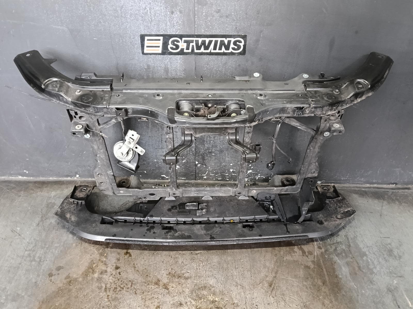 Used auto part listing image: 2018 MAZDA 3 RADIATOR SUPPORT BN, W/ ELECT PARK BRAKE TYPE, UIT W/ ADAPTIVE CRUISE CONTROL TYPE, 05/16-02/19 0000384336
