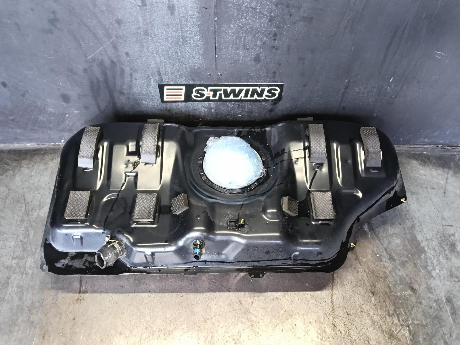 Used auto part listing image: 2018 HYUNDAI I30 FUEL TANK PD, PETROL, HATCH (S. KOREA VIN KMHH), 03/17-12/23 0000380086