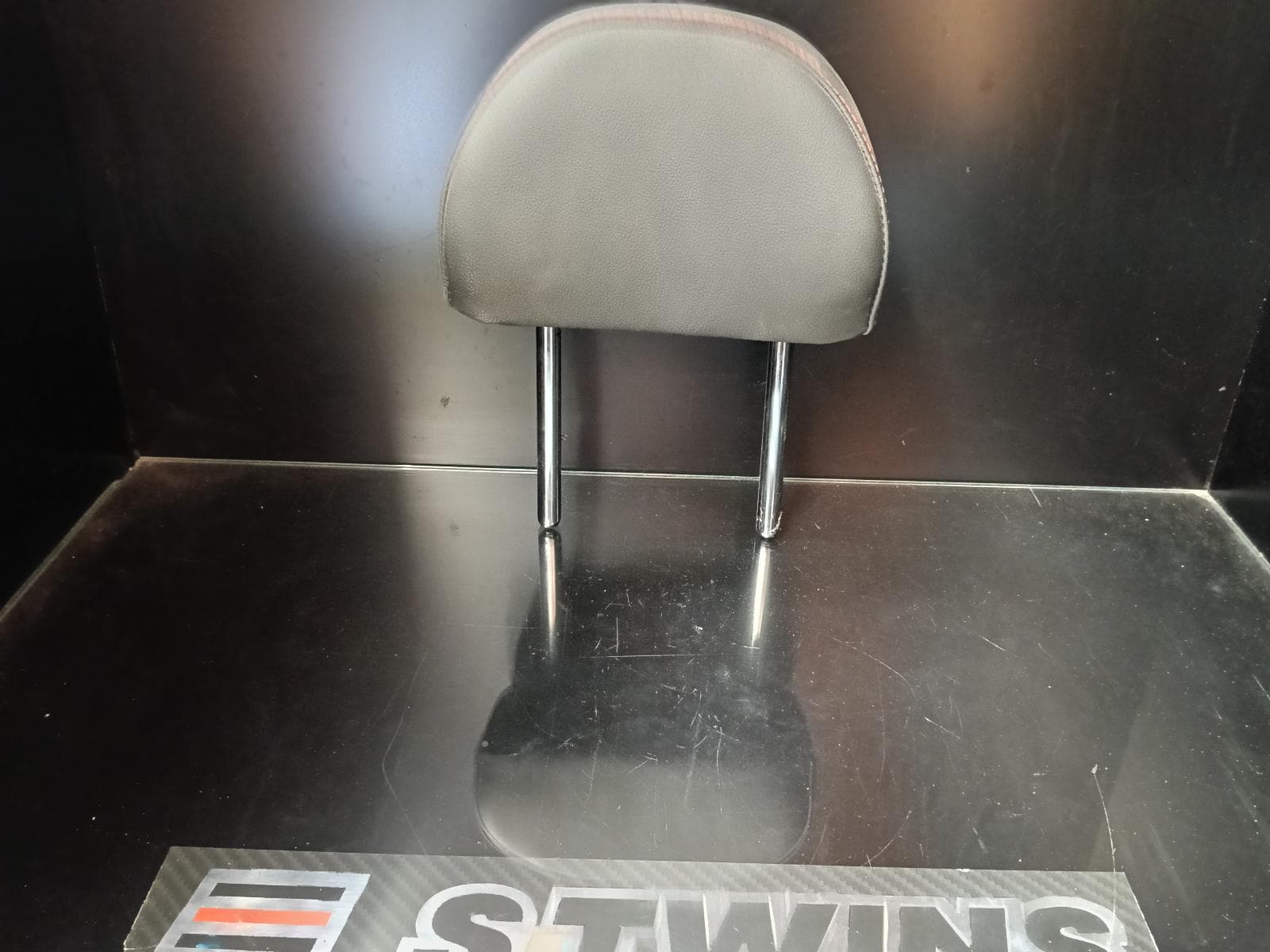 Used auto part listing image: 2021 HYUNDAI I30 HEADREST CN7, SEDAN, 10/20- 0000384377