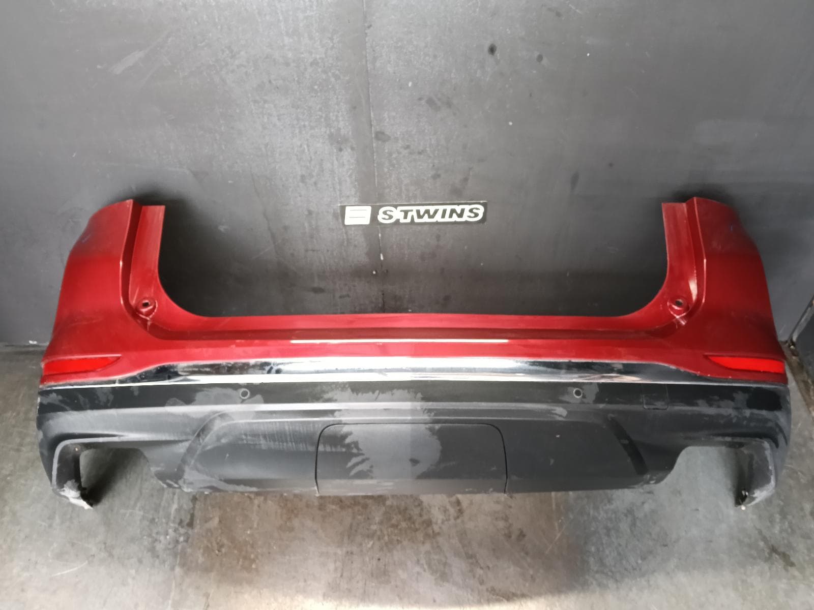 Used auto part listing image: 2018 HOLDEN EQUINOX REAR BUMPER BUMPER BAR, EQ, 09/17-12/20 0000384987