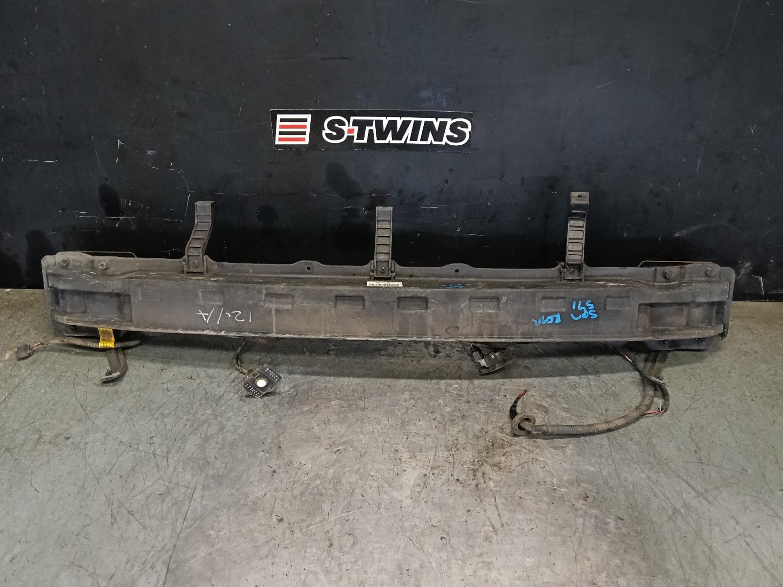 Used auto part listing image: 2015 KIA CERATO R BAR BRACKET REINFO MAIN REINFORCEMENT, SEDAN, YD, 04/13-02/16 0000413539
