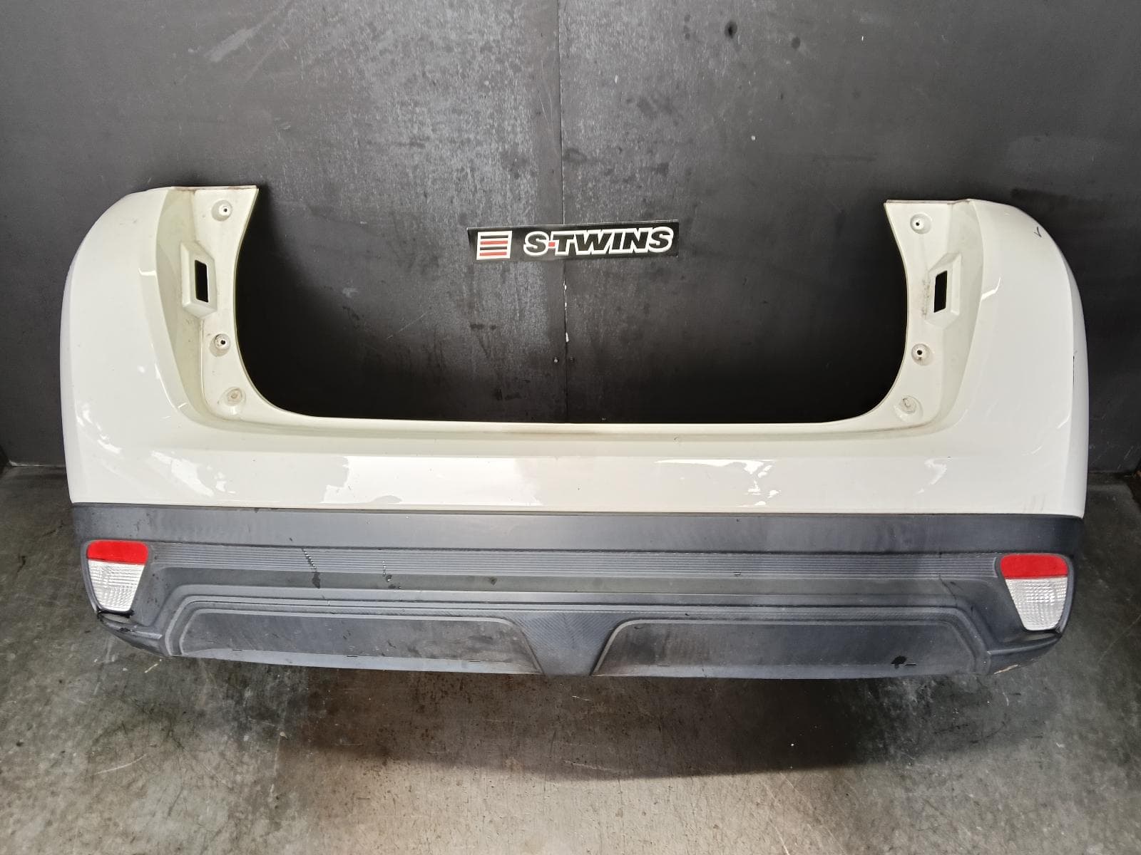 Used auto part listing image: 2019 MITSUBISHI ECLIPSE CROSS REAR BUMPER BUMPER BAR (2 PIECE), NON PARK SENSOR TYPE, BLACK, YA, 11/17-09/20 0000386815