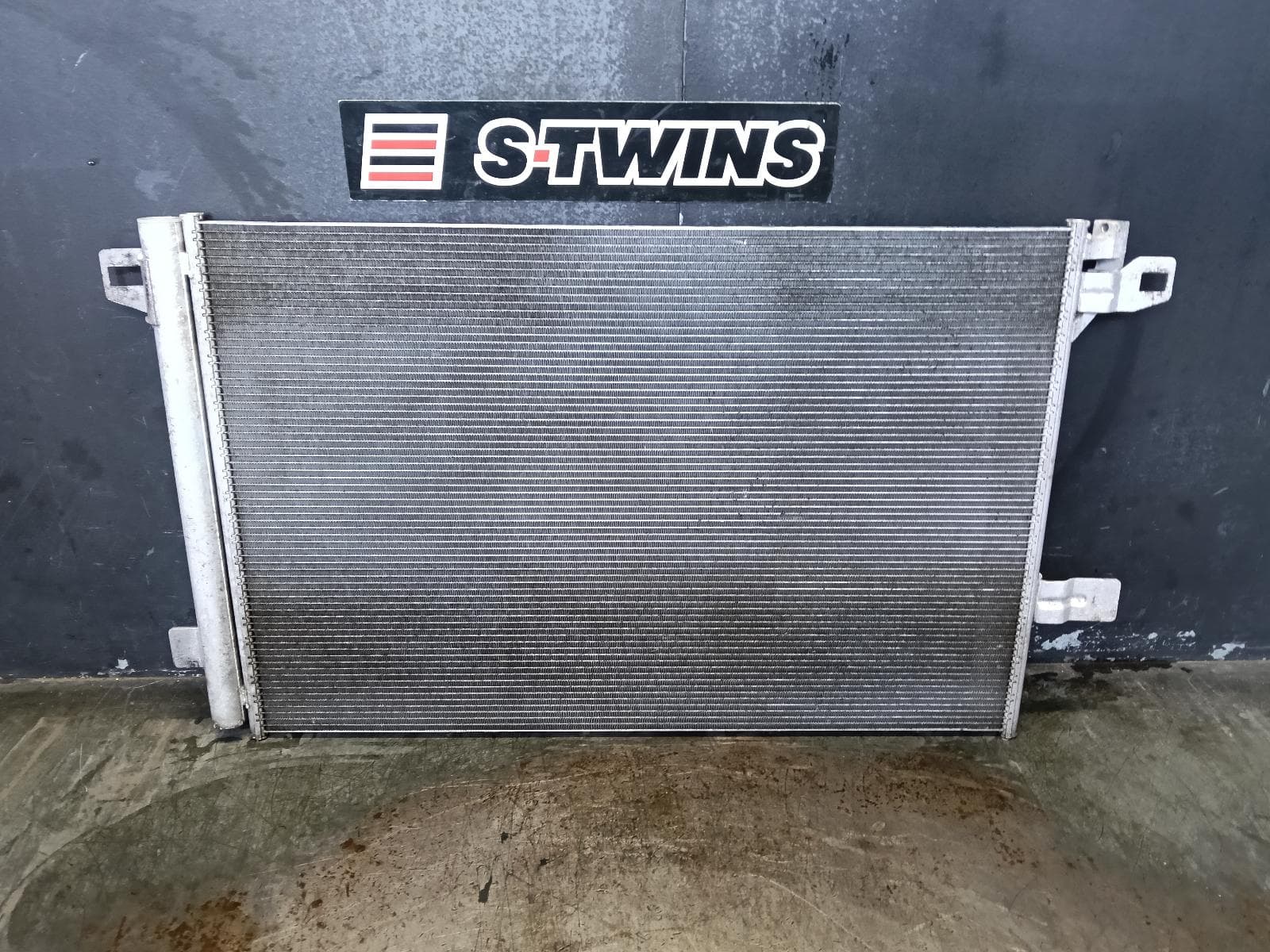Used auto part listing image: 2017 VOLKSWAGEN TRANSPORTER A C CONDENSER T6, 07/15-08/24 0000389546