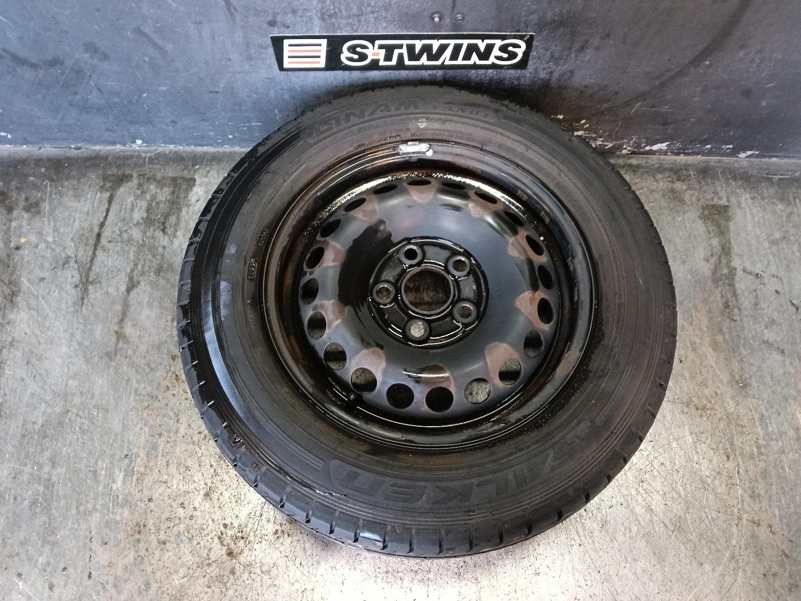 Used auto part listing image: 2017 VOLKSWAGEN TRANSPORTER WHEEL STANDARD STEEL FACTORY, 16IN, T6, 07/15-08/24 0000389293