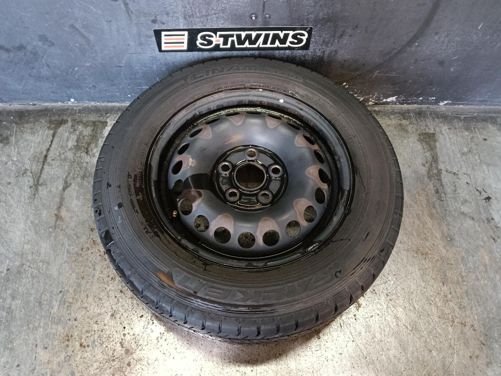 Used auto part listing image: 2017 VOLKSWAGEN TRANSPORTER WHEEL STANDARD STEEL FACTORY, 16IN, T6, 07/15-08/24 0000389295
