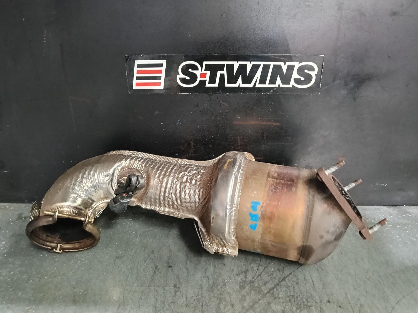 Used auto part listing image: 2018 LAND ROVER RANGE ROVER EVOQUE CATALYTIC CONVERTER L538, 11/11-01/19 0000388202