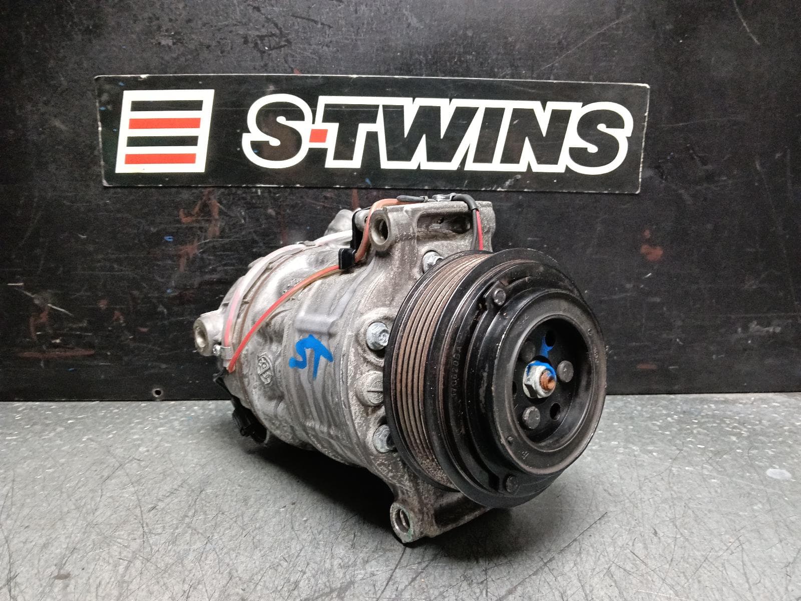 Used auto part listing image: 2018 LAND ROVER RANGE ROVER EVOQUE A C COMPRESSOR L538, DIESEL, 2.0, TURBO, 09/15-01/19 0000388205