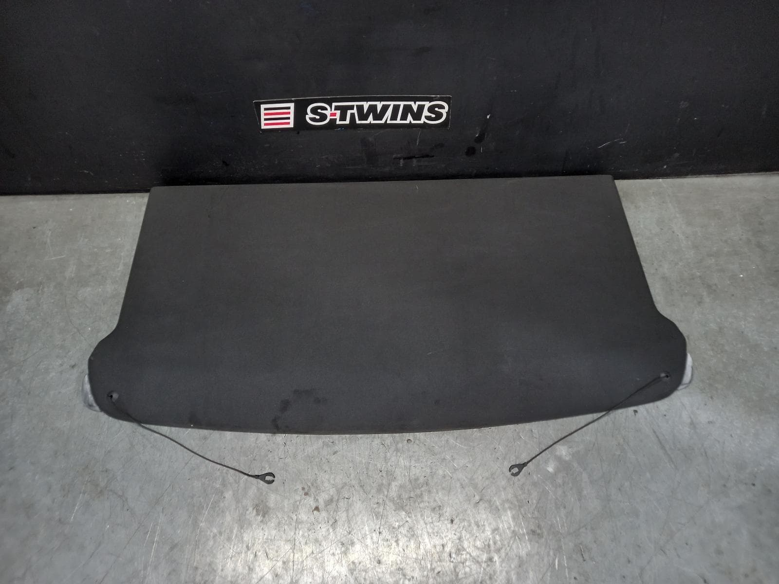 Used auto part listing image: 2018 LAND ROVER RANGE ROVER EVOQUE PARCEL SHELF CARGO BLIND L538, 11/11-01/19 0000388228