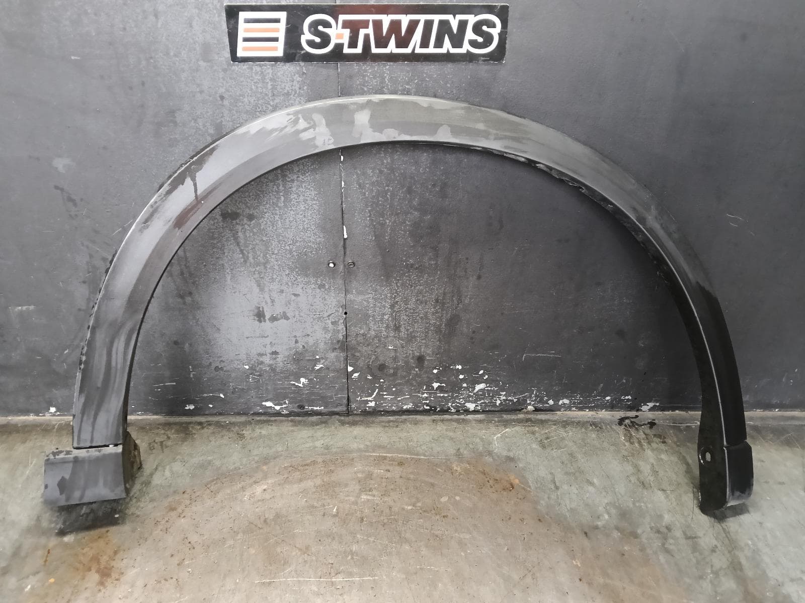 Used auto part listing image: 2018 MAZDA CX5 WHEEL ARCH FLARE RH FRONT, KF, 02/17-08/21 0000386870