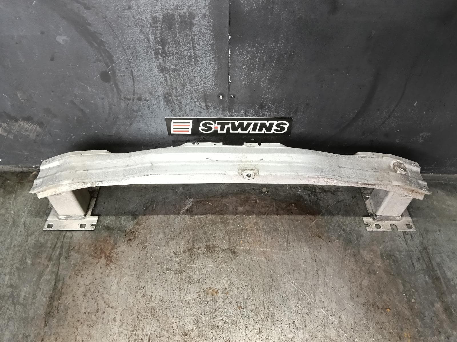 Used auto part listing image: 2014 AUDI A3 F BAR REINFORC BRACK MAIN REINFORCEMENT, 8V, 03/13-10/20 0000391123