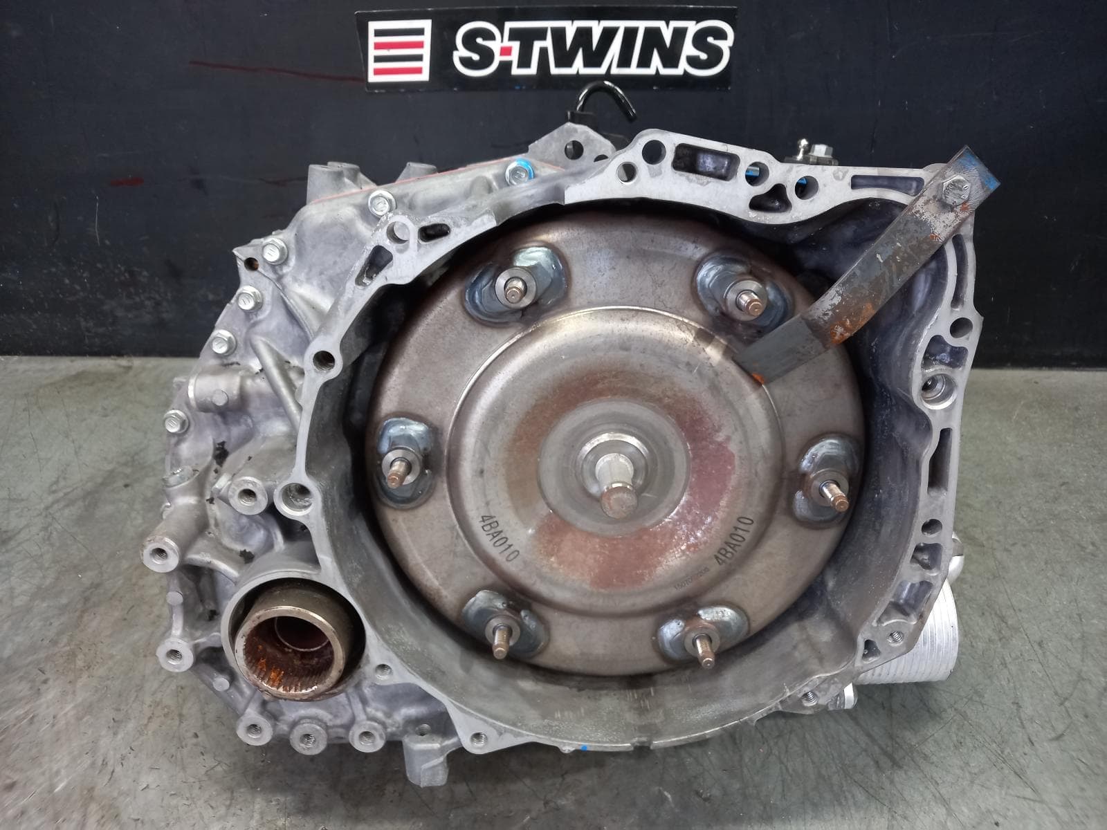 Used auto part listing image: 2016 VOLVO XC90 TRANS GEARBOX AUTO, PETROL, 2.0, B4204T27, TG-81SC CODE, 8 SPEED, NON TRANSFER CASE, Mk2, 04/15-07/21 0000403522