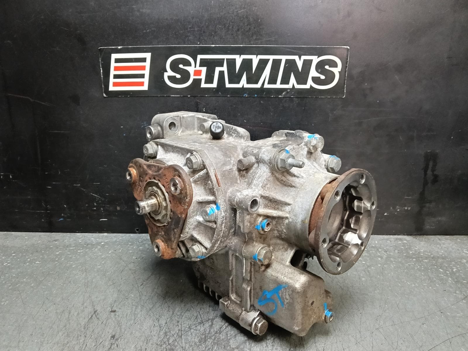 Used auto part listing image: 2015 VOLKSWAGEN GOLF TRANSFER CASE AUTO, DQ250, ALLTRACK/ R TYPE, GEN 7, 11/12-03/17 0000393351