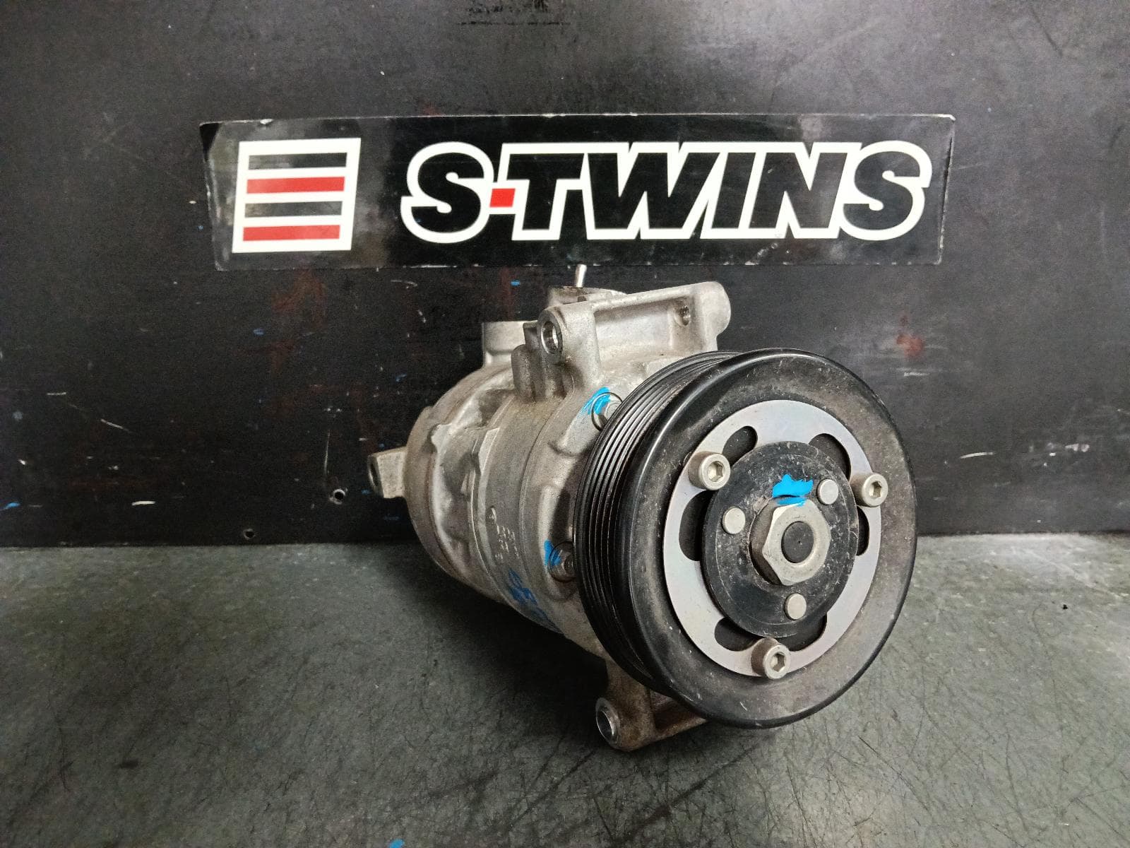 Used auto part listing image: 2018 VOLKSWAGEN PASSAT A C COMPRESSOR B8/MK7, PETROL, 06/15-10/19 0000389660