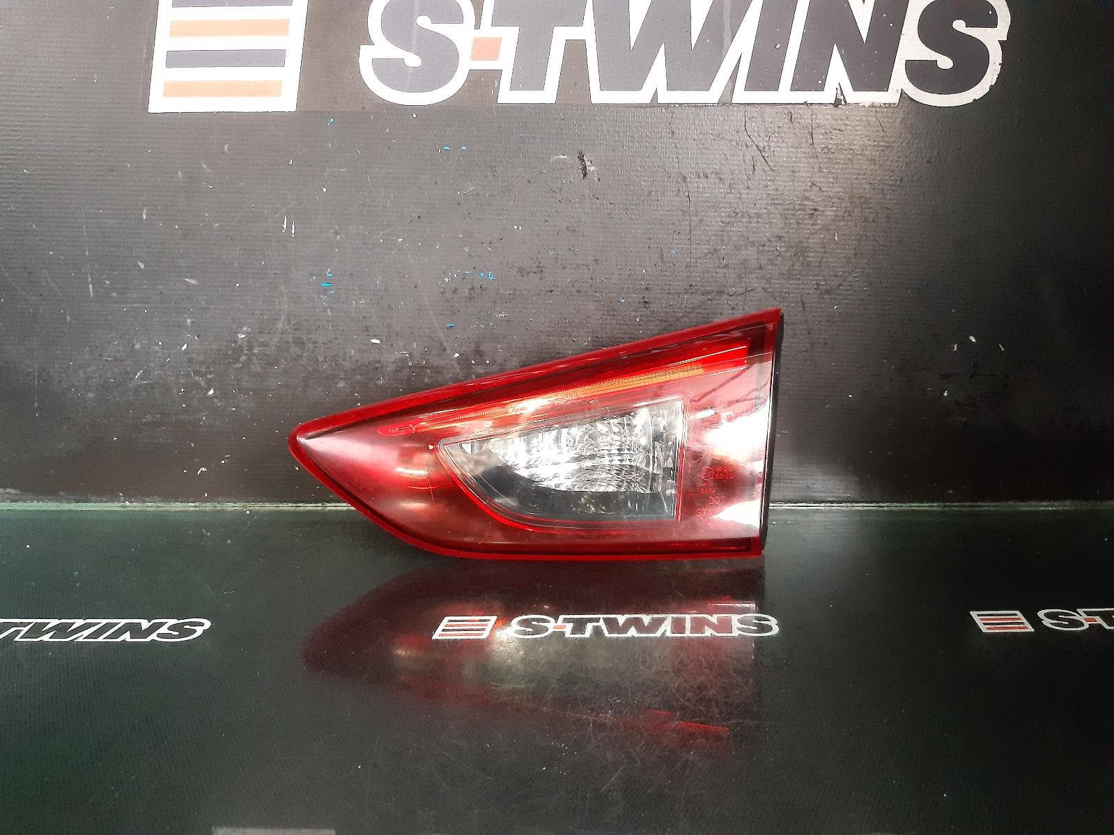 Used auto part listing image: 2016 MAZDA CX3 REAR GARNISH TAILGATE LAMP (RH SIDE), LED TYPE, DK, 03/15-05/18 0000283886
