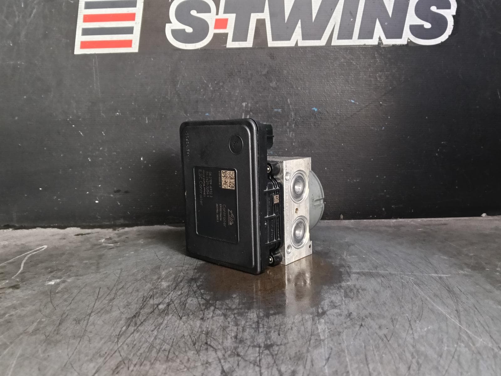 Used auto part listing image: 2014 MAZDA CX5 ABS PUMP MODULATOR P/N KJY2437A0A, KE, 02/12-01/17 0000387736