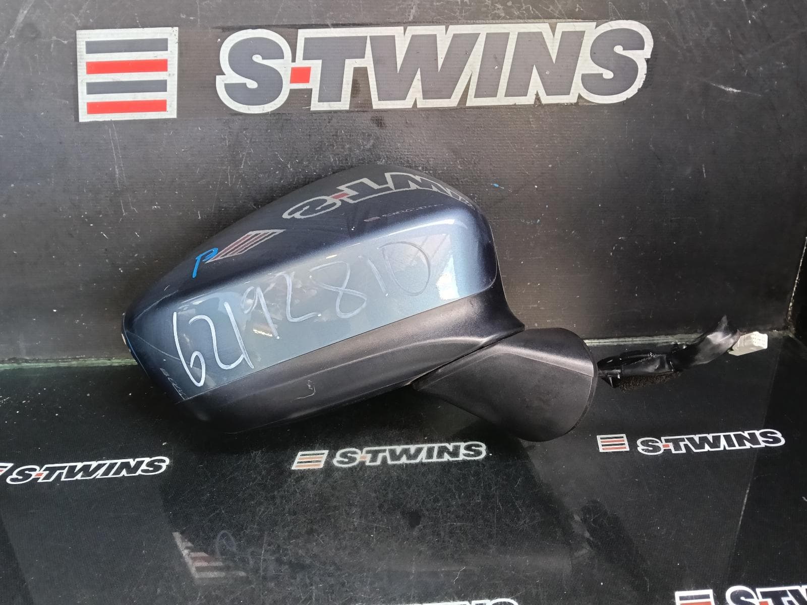 Used auto part listing image: 2014 MAZDA CX5 RIGHT DOOR MIRROR KE, NON BLIND SPOT MONITOR TYPE, FLASHER IN MIRROR END TYPE, 12/14-12/16 0000387740