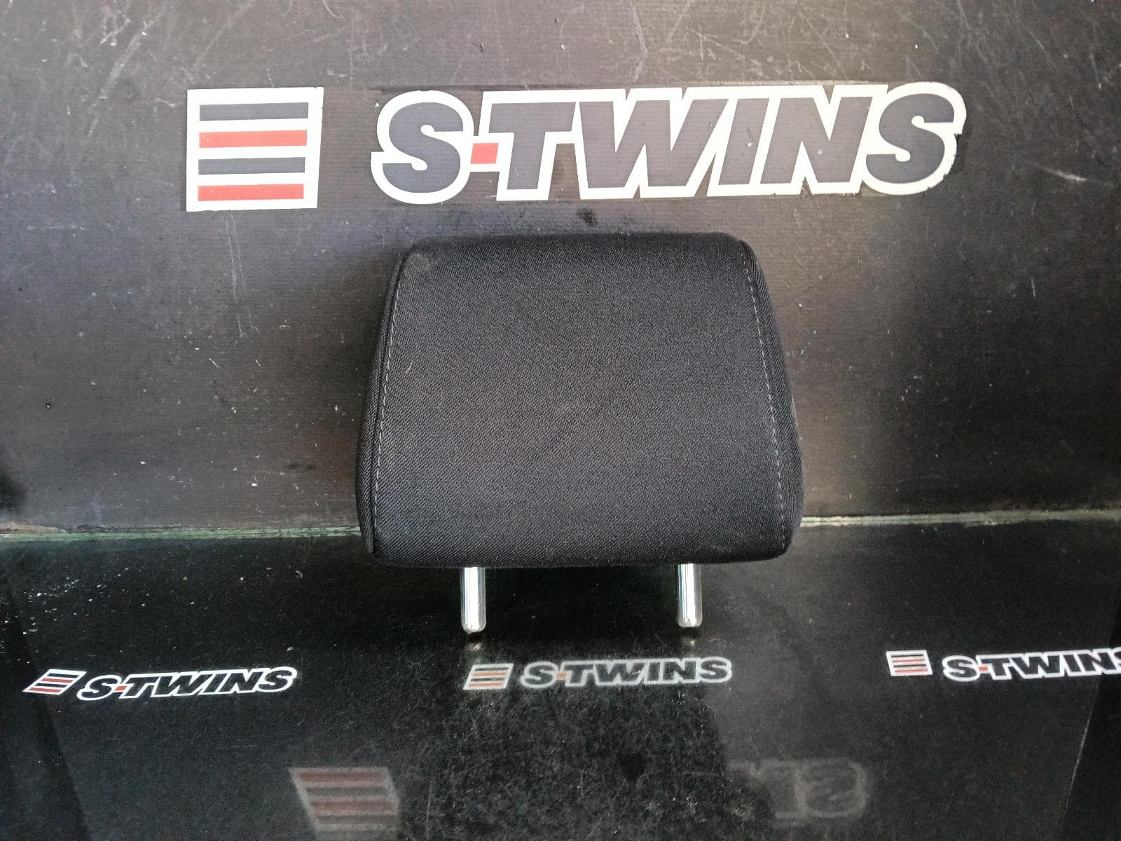 Used auto part listing image: 2014 MAZDA CX5 HEADREST LH REAR, CLOTH, KE, 02/12-12/16 0000387752
