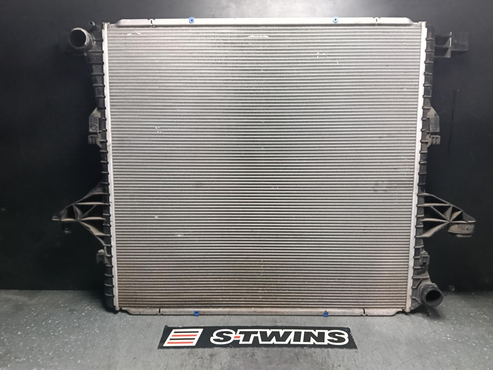 Used auto part listing image: 2019 VOLKSWAGEN AMAROK RADIATOR AUTO, 3.0, DIESEL, 2H, 09/16-09/22 0000409471