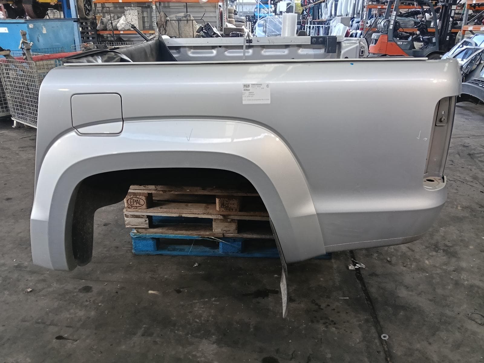 Used auto part listing image: 2019 VOLKSWAGEN AMAROK UTE BACK UTE BACK, DUAL CAB, NON ADBLUE TYPE, 2H, 10/10-09/22 0000409493