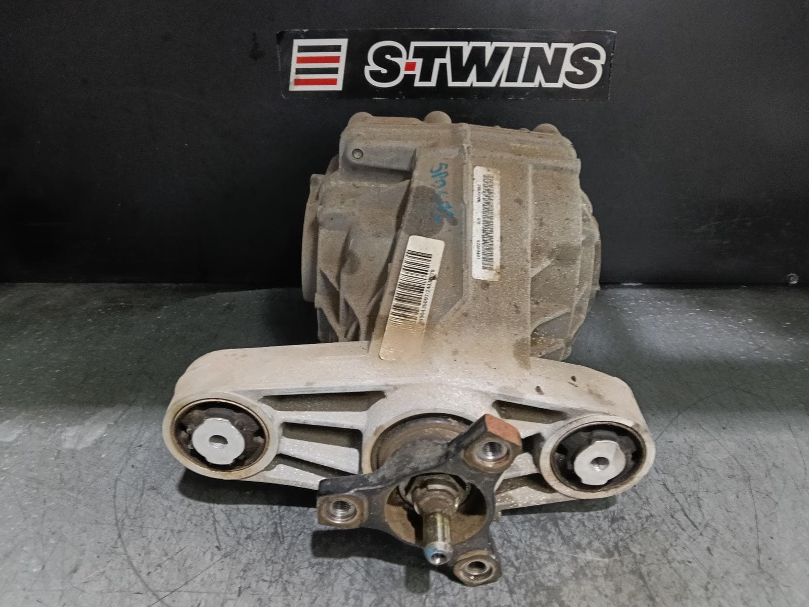 Used auto part listing image: 2014 HOLDEN STATESMAN/CAPRICE DIFFERENTIAL CENTRE WN, V8, 2.92 RATIO, LSD TYPE, 05/13-08/15 0000406131