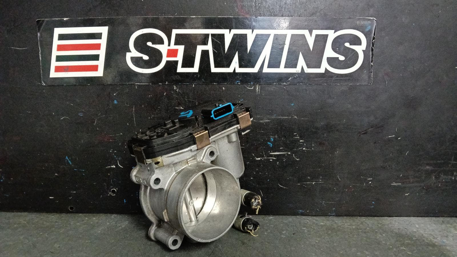 Used auto part listing image: 2022 MITSUBISHI OUTLANDER THROTTLE BODY PETROL, 2.5, PR25, ZM, 08/21- 0000402469