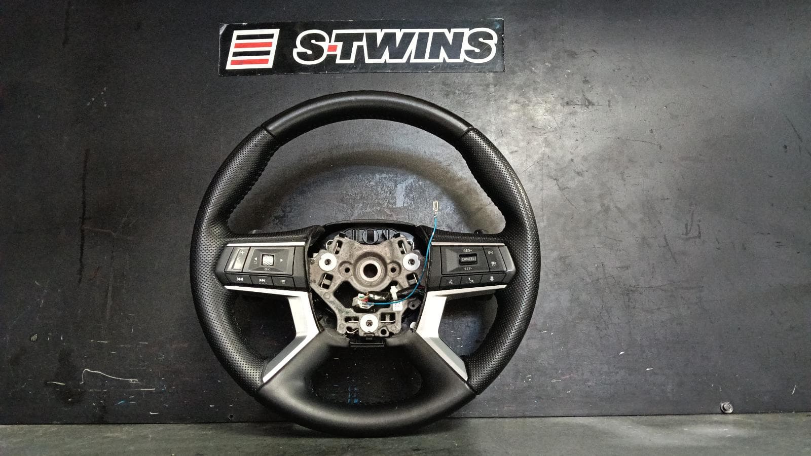 Used auto part listing image: 2022 MITSUBISHI OUTLANDER STEERING WHEEL LEATHER, W/ PADDLE SHIFT, ZM, 08/21- 0000402474
