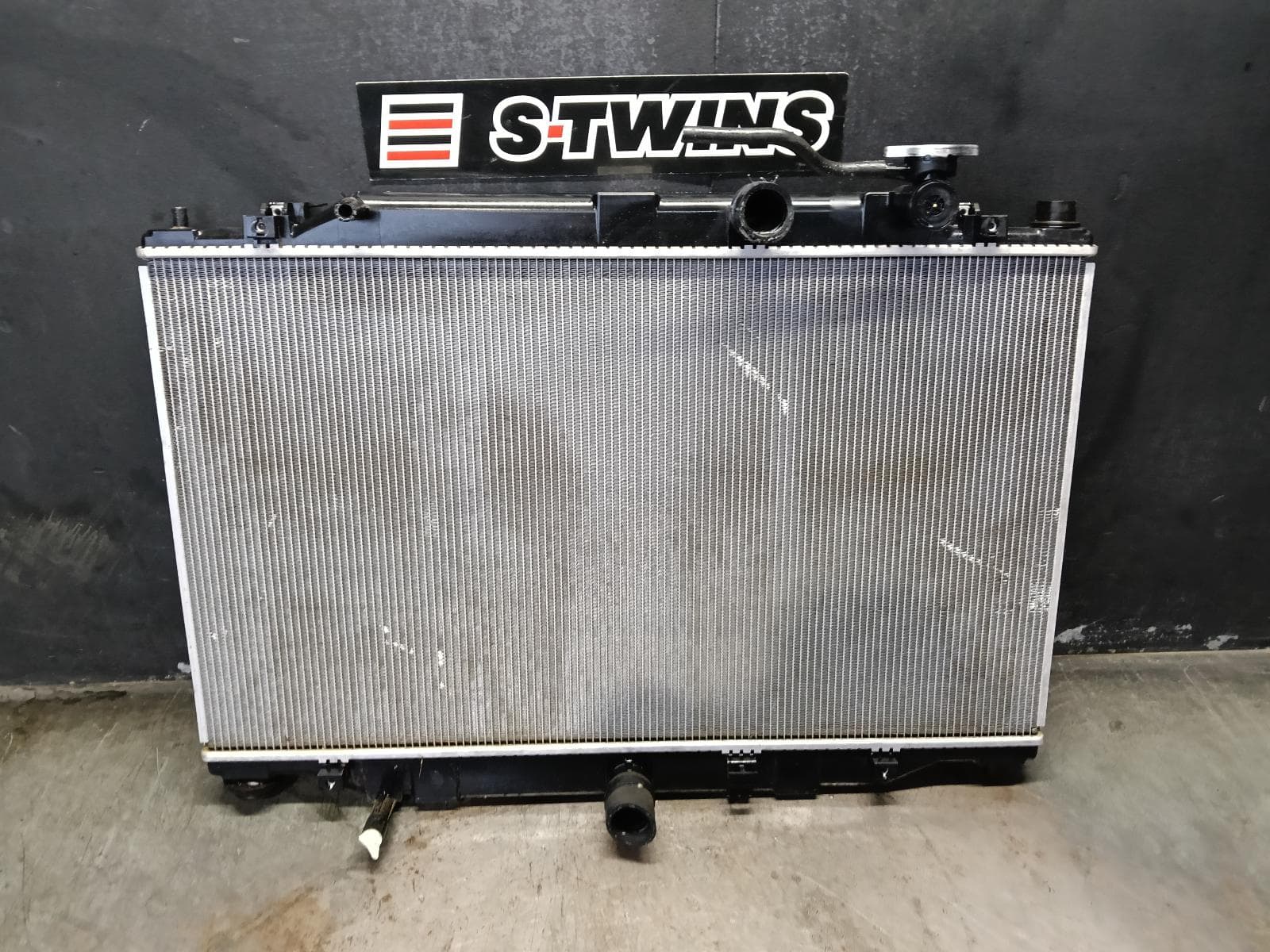 Used auto part listing image: 2018 MAZDA CX5 RADIATOR AUTO, DIESEL, KF, 02/17-12/23 0000390481
