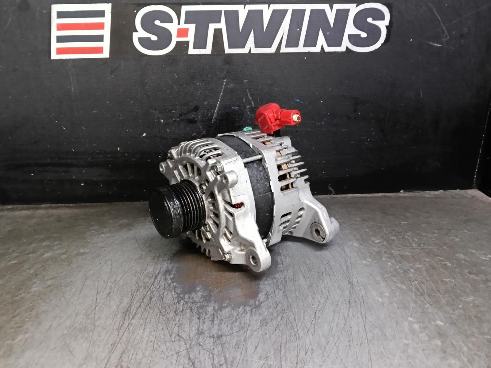 Used auto part listing image: 2016 SUBARU XV ALTERNATOR PETROL, 2.0, VVTL, G4X, 23700AA911, 07/14-04/17 0000390781